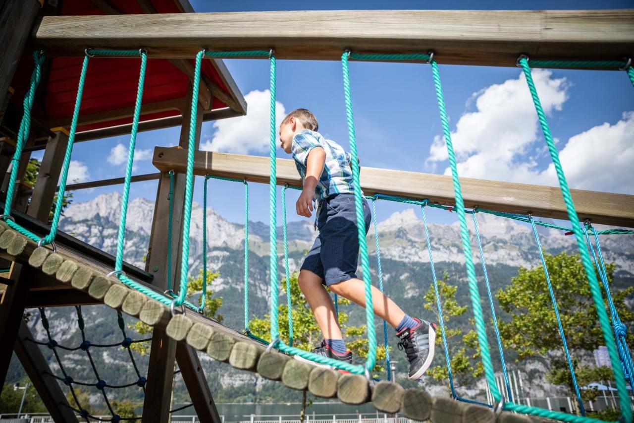 Marina Walensee Hotel Unterterzen エクステリア 写真